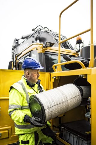 construction equipment dealer
